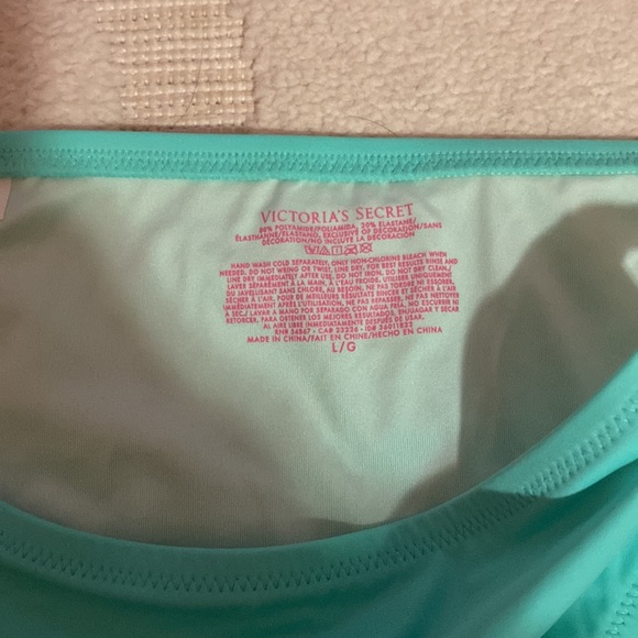 NWOT women’s Victoria’s Secret aqua bikini. Size large bottom. 36C top. - Picture 4 of 5
